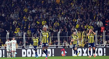 Fenerbahçe, derbiye puan kaybıyla gidiyor