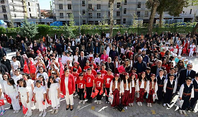 Fırat İlköğretim Okulu'nda 23 Nisan etkinliği