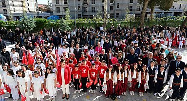 Fırat İlköğretim Okulu'nda 23 Nisan etkinliği