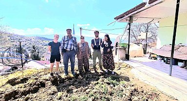 Fransız çift, Sarıgöl'de Türk misafirperverliğiyle tanıştı