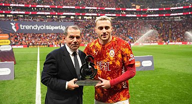 Galatasaray'da 200. maçına çıkan Barış Alper Yılmaz'a plaket