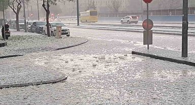 Gaziantep'te ceviz büyüklüğünde dolu yağdı