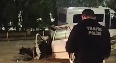 Gaziantep'te işçi servisi ile otomobil çarpıştı: 1'i ağır 7 yaralı