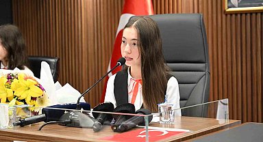 Gaziosmanpaşa'da 23 Nisan Çocuk Meclisi'den dünyaya barış mesajı