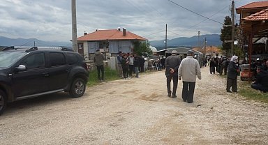 Gelin ve damat evde ölü bulundu, düğün evi cenaze evi oldu