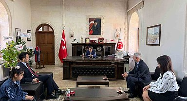 Gercüş'te kaymakamlık makamı geleceğin teminatı çocuklara emanet