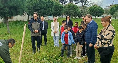 Germencik'te özel öğrenciler Orman Haftası'nda fidan dikti