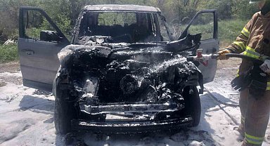 Gönen'de araç yangını paniğe neden oldu