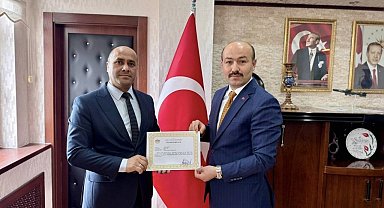 Güzelyurt'ta özverili kamu çalışanlarına başarı belgesi