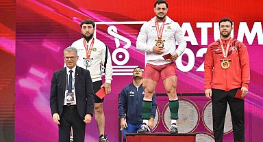 Hakan Şükrü Kurnaz, koparmada bronz kazandı