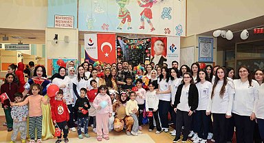 Hasan Kalyoncu Üniversitesi Hemşirelik Bölümü öğrencilerinden çocuklara bayram hediyesi