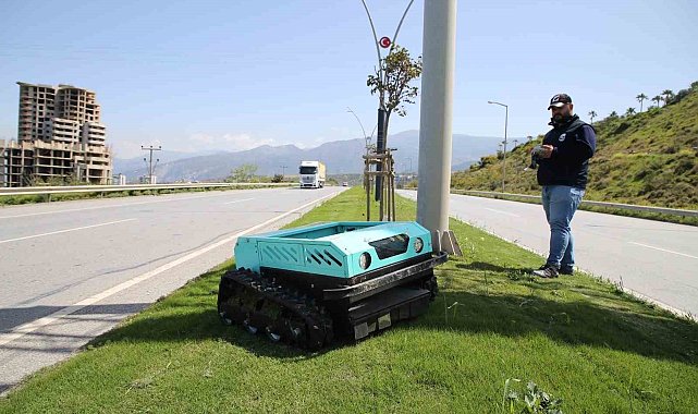 Hatay Büyükşehir Belediyesi'nden yeşil alanlara teknolojik dokunuş