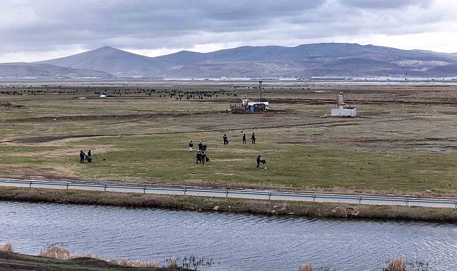 Hürmetçi'de sıcak asfalt, çevre temizliği ve yeşil alan atağı