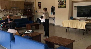 Huzurevi sakinlerine "Dijital Okuryazarlık" eğitimi verildi