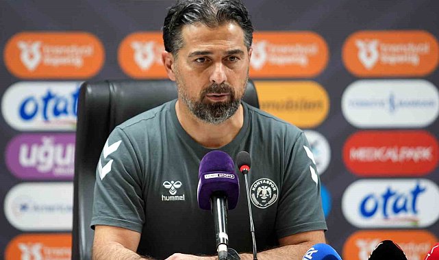 İlhan Palut: "Aldığımız 1 puan bizim için kazanç, Samsunspor daha iyi oynadı"