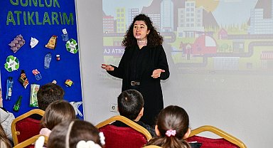 İlkokul öğrencileri geri dönüşümü yerinde öğrendi