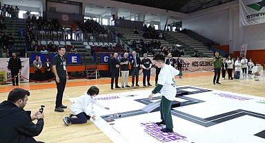 İnegöl'ün mucitleri robotlarını yarıştırdı