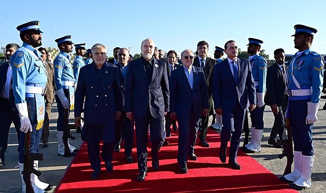 İran heyeti Pakistan'dan ayrıldı