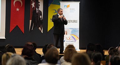 İstanbul Beylikdüzü'nde aile ve çocuk gelişimi söyleşisi