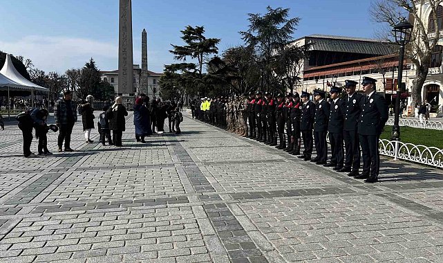İstanbul'da Polis Haftası kortejine yoğun ilgi