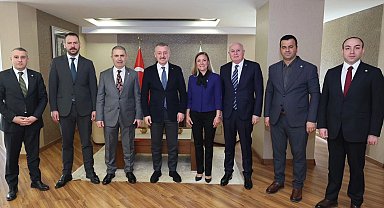 İYİ Parti'den Başkan Büyükakın'a ziyaret