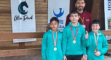 İzmir Aliağa'nın özel şampiyonlarından çifte şampiyonluk