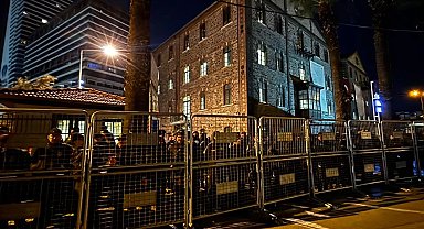 İzmir Meslek Fabrikası'na polis kuşatmasında tahliye girişimi! Başkan Tugay: Bu mülk İzmir halkınındır