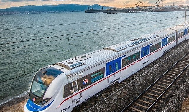 İzmir'de, ulaşımda yeni tarifeler yürürlüğe girdi