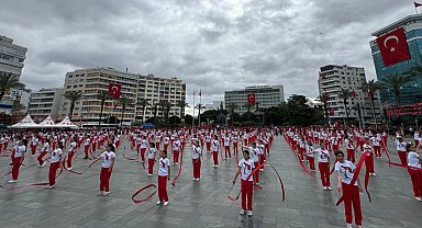 İzmir'de 23 Nisan coşkusu