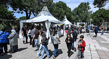 İzmirliler İZKİTAP'a akın etti
