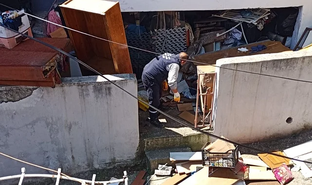 İzmit'te belediyeden çöp eve müdahale