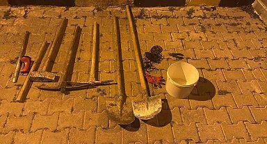 Kaçak kazıya suçüstü: 5 gözaltı