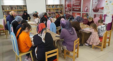 Kahramanmaraş'ta anne ve çocukları aynı sayfalarda buluştu