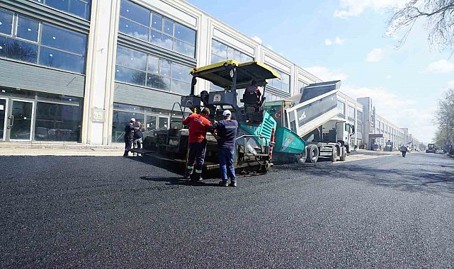 Kahramanmaraş'ta yapımı tamamlanan Toptancılar Sitesi yoluna asfalt