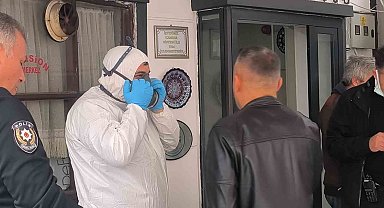 Kaldığı pansiyon odasında ölü olarak bulundu