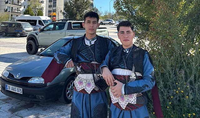 Kaleli öğrenciler halk oyunlarında bölge derecesi aldı