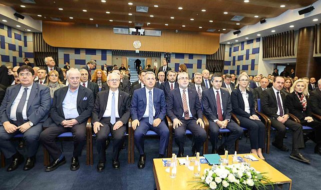 Kamu ve işveren istişare için İzmir Ticaret Odası'nda buluştu