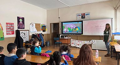 Kars'ta Yeşilay'dan miniklere sağlıklı yaşam eğitimi