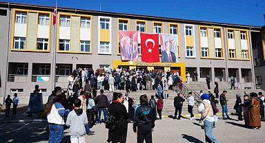 Kastamonu'da öğrencilerin bursluluk sınavı heyecanı başladı