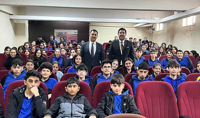 KATSO Başkanı Kadir Bozan, Kariyer Günlerinde öğrencilerle buluştu