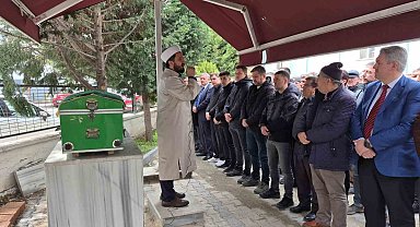 Kaymakam Kurt'un yaralandığı kazada vefat eden araç sürücüsü son yolculuğuna uğurlandı