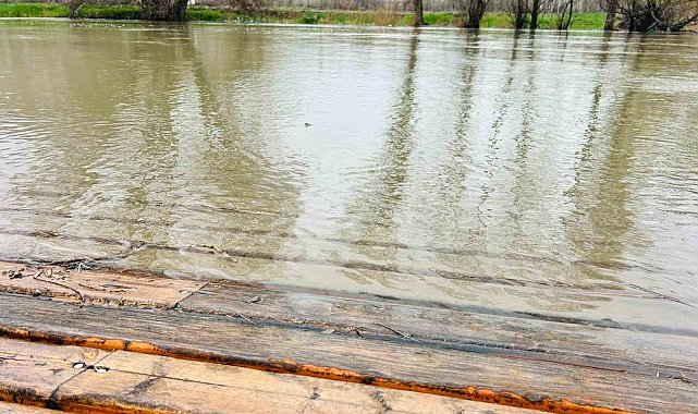 Kayseride Zamantı Irmağı taştı: Kano merkezleri sular altında kaldı
