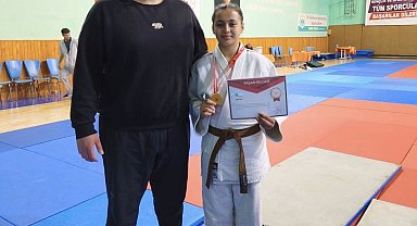 Kayserili sporcular Aksaray'dan 2 madalya ile döndü