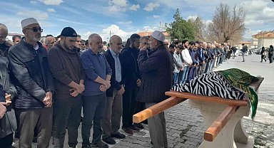 Kazada hayatını kaybeden çocuğa acı veda