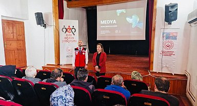 Kemaliye'de velilere "Bilinçli Medya Kullanımı" eğitimi