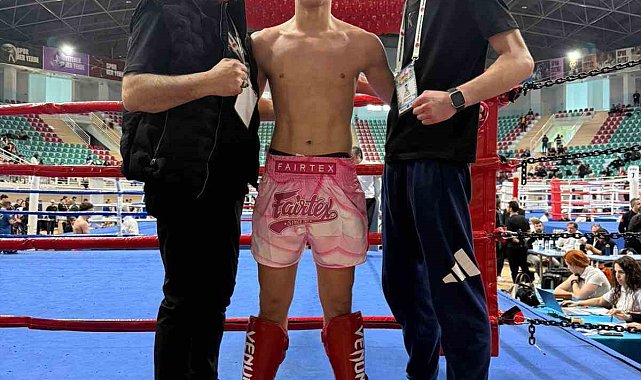 Kickboks Türkiye Şampiyonası'nda Afyonkarahisarlı sporculardan önemli başarı