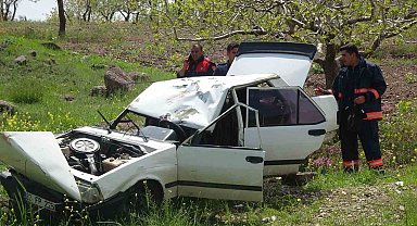 Kilis'te kontrolden çıkan Tofaş fıstık tarlasına girdi: 4 yaralı