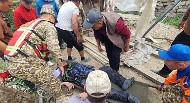 Kırgızistan'da 65 yaşındaki adam 18 metre derinliğindeki kuyuda 16 gün mahsur kaldı