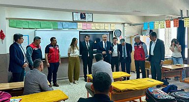 Kırıkhan'da biçerdöver operatörleri eğitiliyor