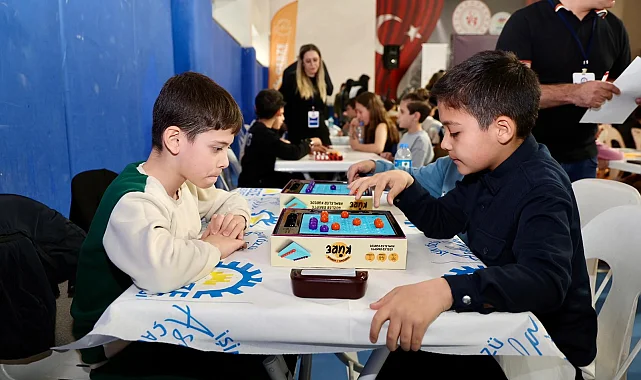 Kocaeli Gebze'de 8. Türkiye Akıl Ve Zeka Oyunları Turnuvası düzenlendi